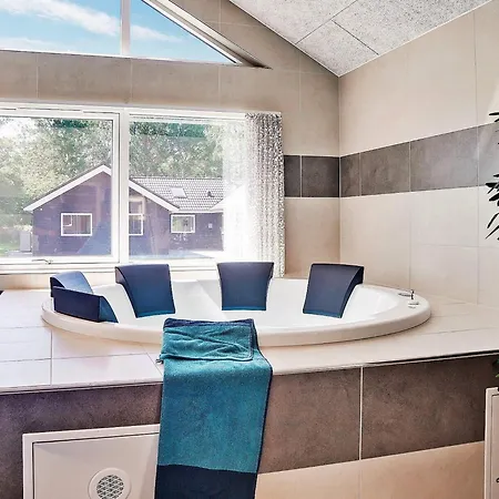 18 Person In Vaeggerlose بيت للعطل *