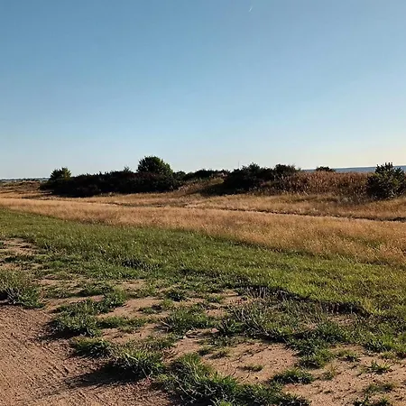 18 Person In Vaeggerlose Bøtø By